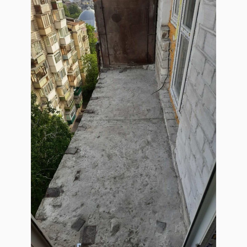 Фото 11. Демонтаж парапетов (ограждений) балкона.Киев