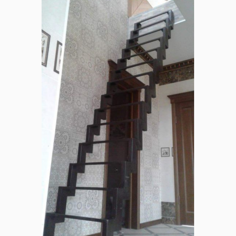 Фото 4. Металлические лестницы в доме и наружные. Кованые и сварные перила, ограждения
