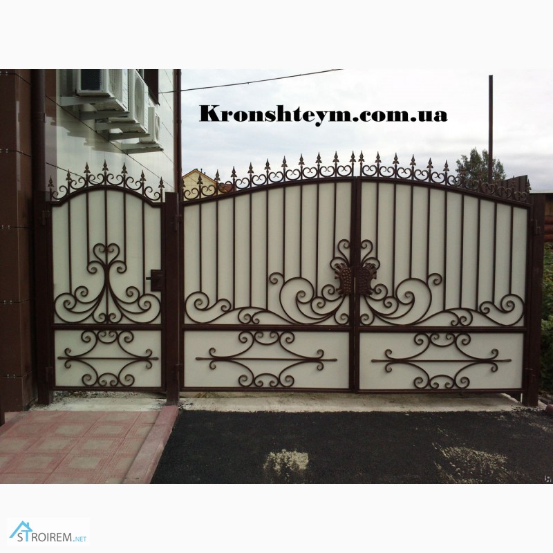 Красивые кованые ворота в дом в Киеви и Коростени