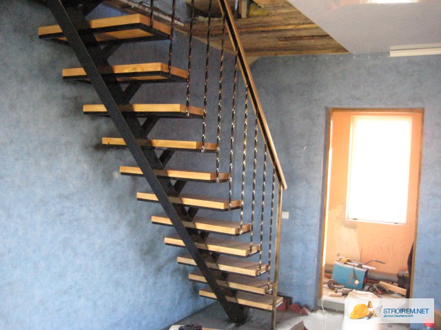 Лестницы на второй этаж в гараже фото