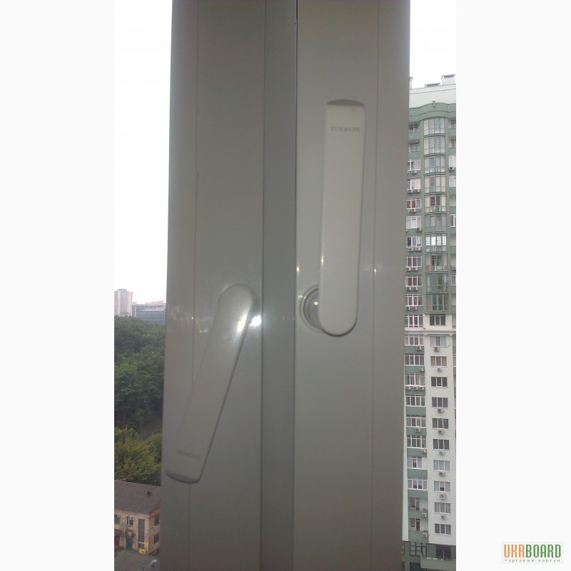 Фото 3. Алюминиевые окна с энергосберегающими пакетами