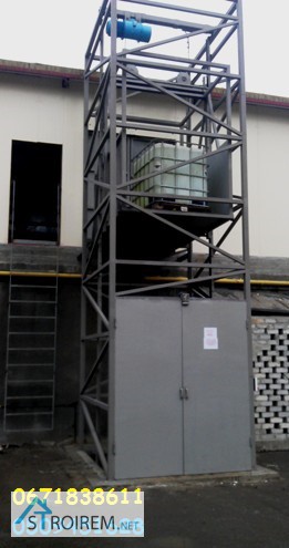 Фото 10. Лифт грузовой на 1 тонну установка подъёмника шахтного снаружи здания. Монтаж под ключ