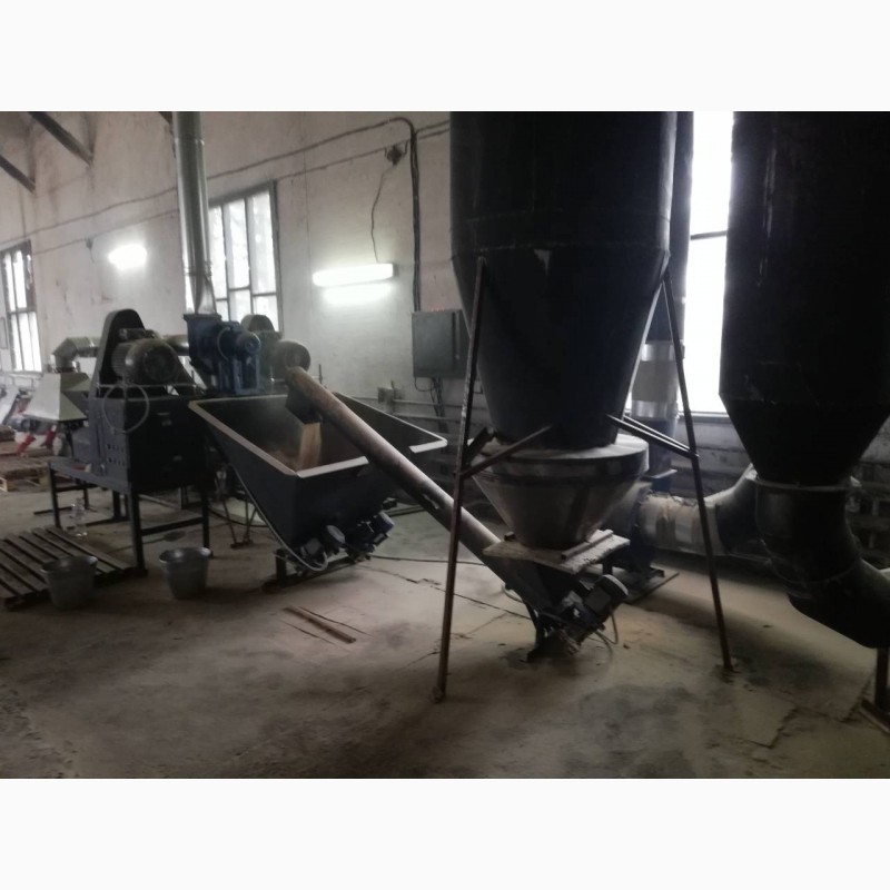 Фото 6. Оборудование для производства брикетов из сельскохозяйственных и древесных отходов