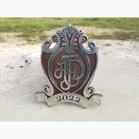 Уникальные гербы под заказ от Студии «ОМИ»: бронза, камень, пластик