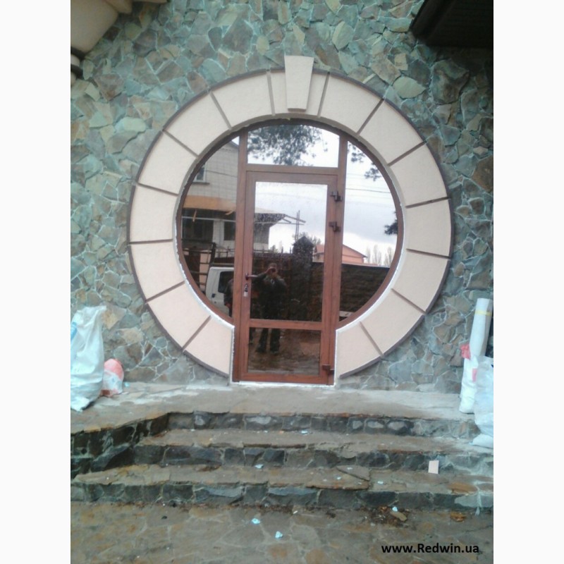 Фото 6. Входная дверь в дом из алюминия с покраской
