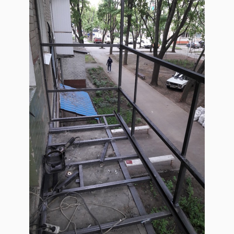 Фото 3. Расширение балкона с выносом по плите до 30 см