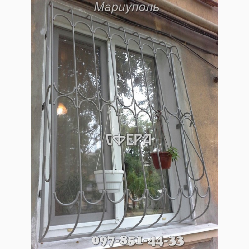 Фото 4. Металлические оконные решетки, изготовление и установка решеток на окна, ковка под заказ