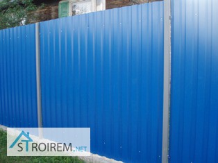 Фото 2. Профнастил синего цвета, забор из профнастила цена