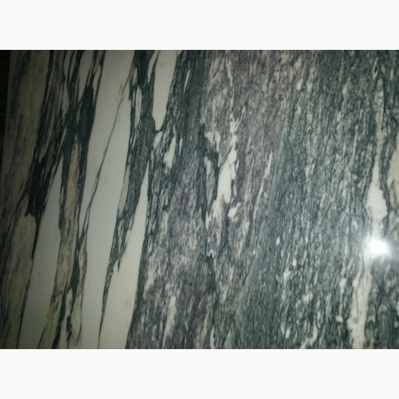 Фото 16. Оникс - полудрагоценный мрамор в слябах толщиной : 20 мм, 30 мм., 50 мм., и в изделиях