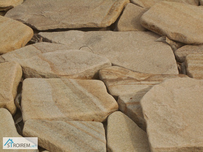 Фото 3. Камень песчаник окатанный