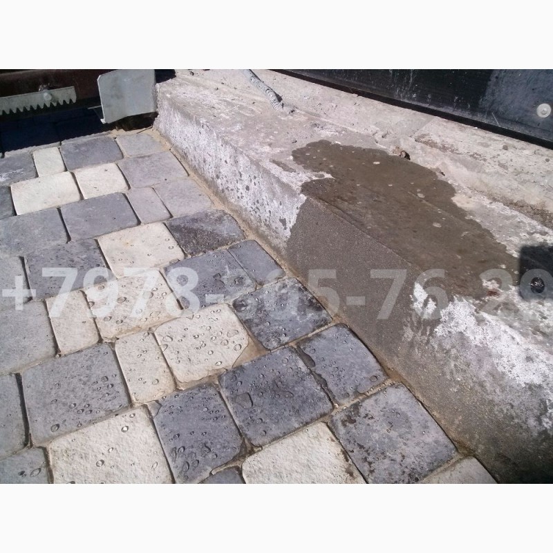 Фото 2. Очистка и гидрофобизация тротуарной плитки