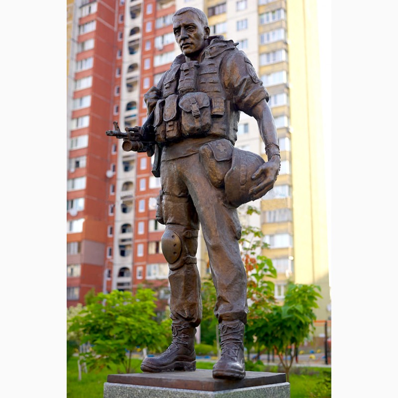 Фото 7. Память о героях, заказывайте профессиональное изготовление скульптур надгробий для военных