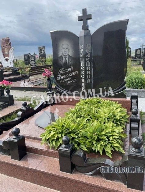 Фото 7. Памятники из гранита от фирмы Gabro Коростышев