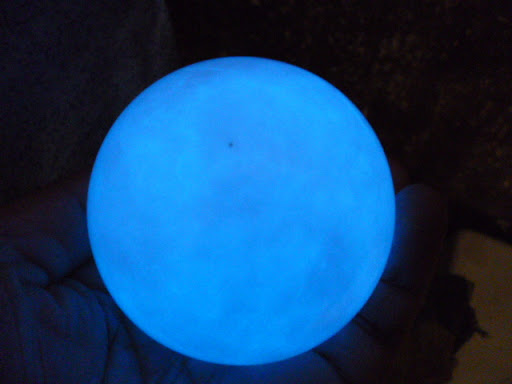 Фото 2. Мелкодисперсный светящийся порошок - люминофор ТАТ 33